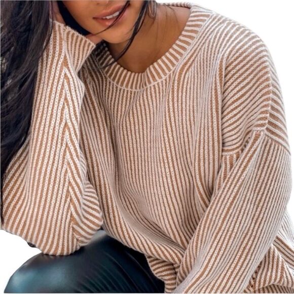 White Fox tan and white stripe sweater oversized size small/medium - Picture 1 of 7